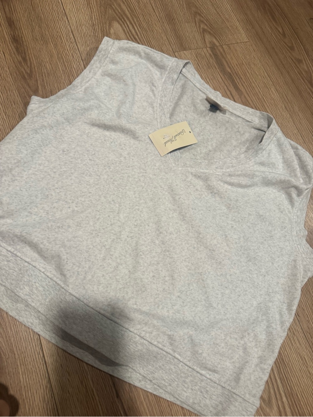 Light Gray V-Neck Sleeveless Top- universal thread XXL
